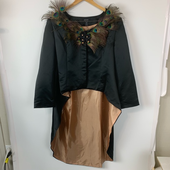 Ashro Cape - Picture 1 of 5